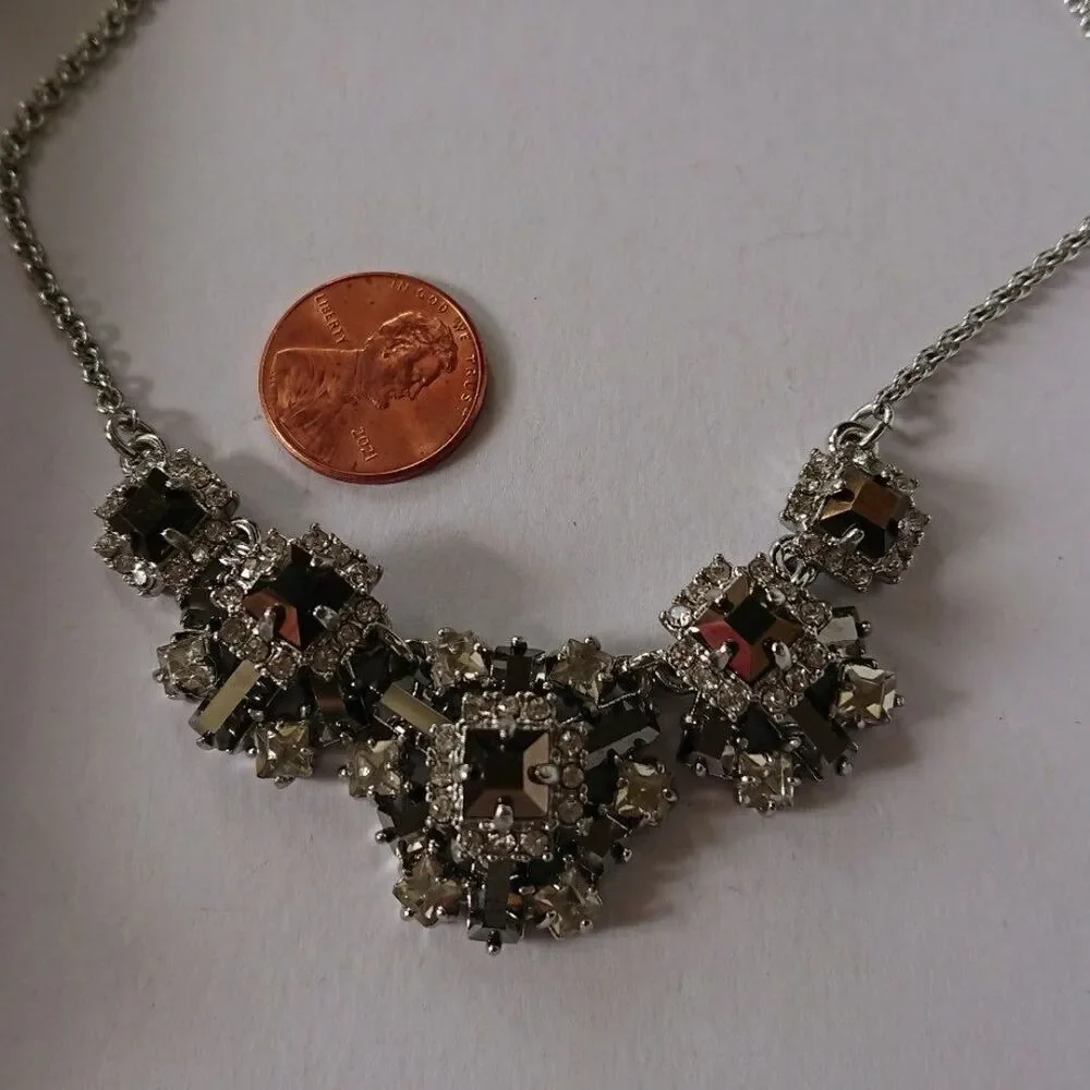 Kate Spade Necklace new with dust bag